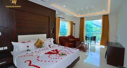 Moonline | Valley-view Rooms and Restaurant Room Type - Premium Valley View AC rooms