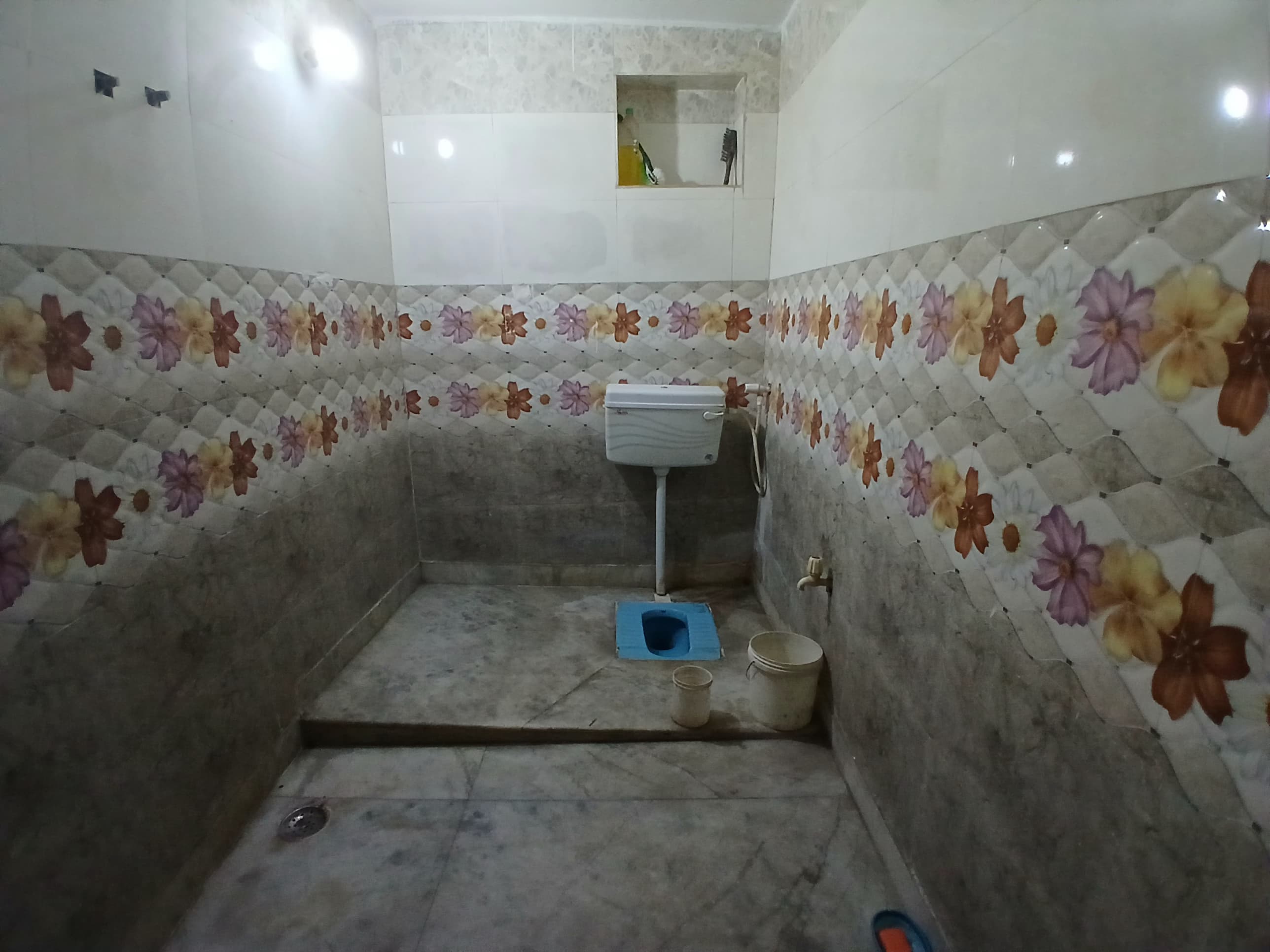 Hotel Parihar - Tap to explore photos