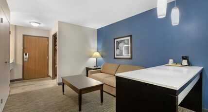 Best Western Cooperstown Inn & Suites Room Type - Suite-1 King Bed, Non-Smoking, Two Rooms, Sofabed, Microwave And Refrigerator, High Speed Internet A Best Western Cooperstown Inn & Suites Room Type - Suite-1 King Bed, Non-Smoking, Two Rooms, Sofabed, Microwave And Refrigerator, High Speed Internet A