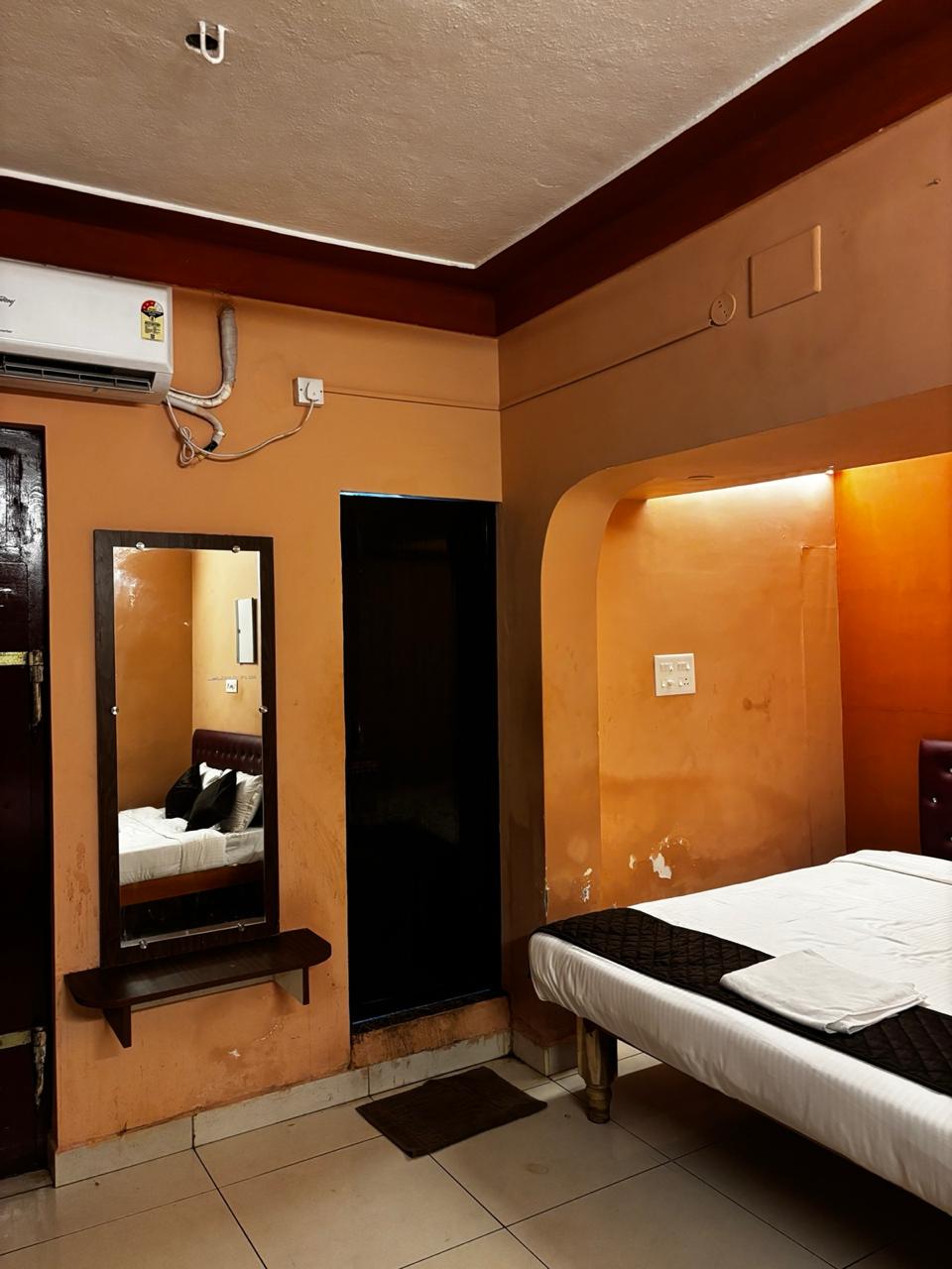 Sai Nivas homestay - Tap to explore photos