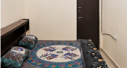 Neelkantha sadan Room Type - Bedroom