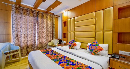 FabHotel Clock View Room Type - Deluxe Room