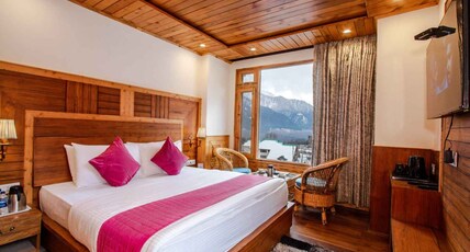 Snow Creek by JNS Hotels Room Type - Premium Room with Balcony