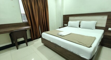 HOTEL SEA LAND Room Type - Standard Double Room Non AC