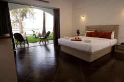 Blu Missel By The River