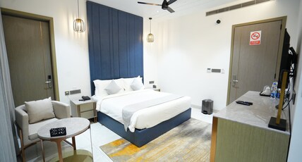 NSR PLATINUM SUITES Room Type - EXECUTIVE ROOM