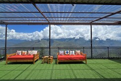 The Halt Narkanda - Rooms and Rooftop Cafe