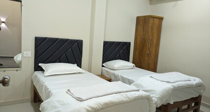 Hotel JDS, Vapi Room Type - Deluxe AC Room