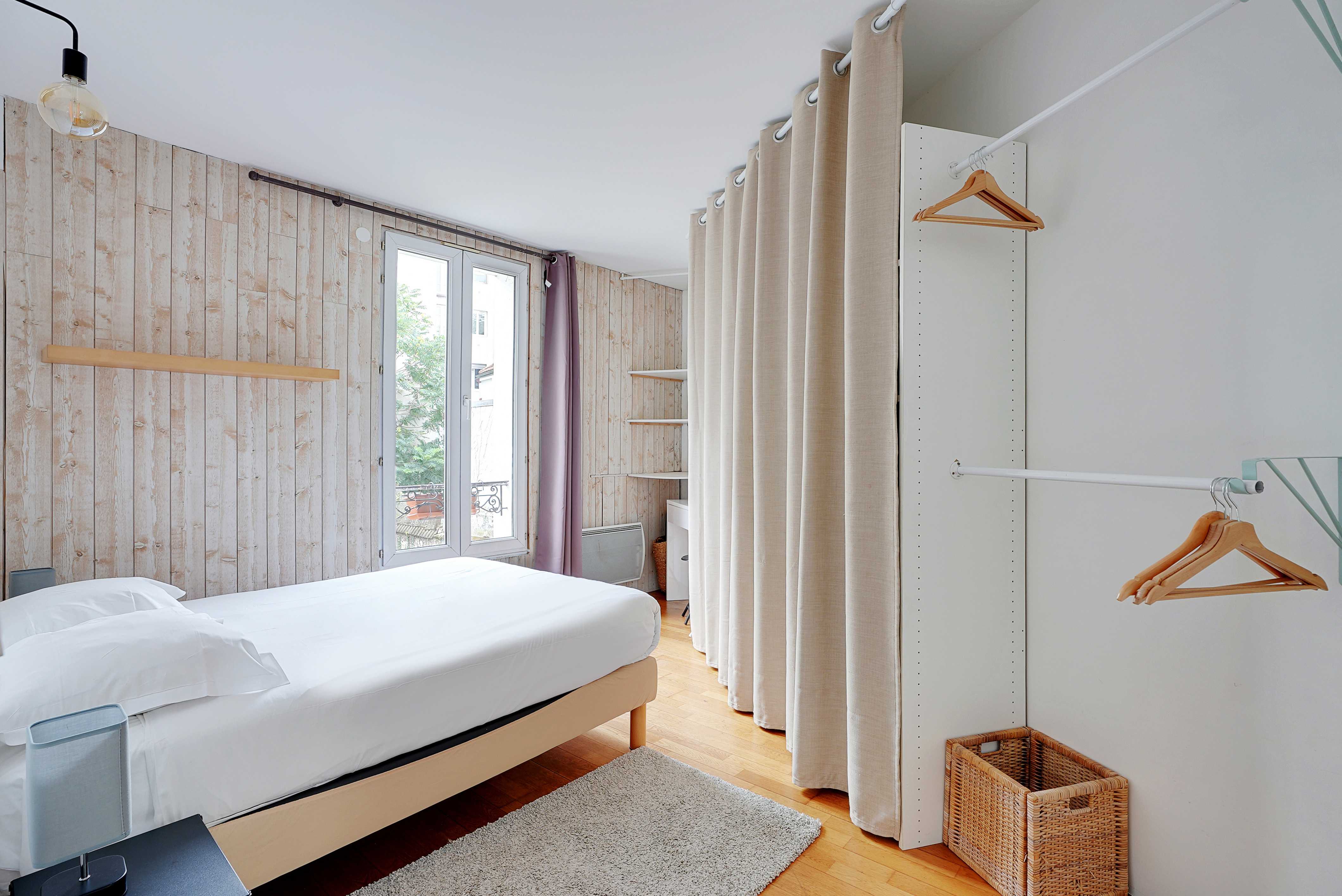 Bright Apartment 1BR/2P - St Ouen - Tap to explore photos