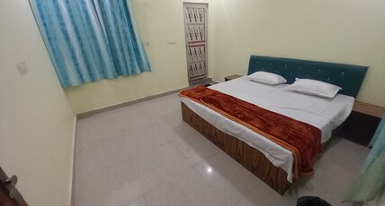 King Lounge Room Type - Bedroom 1