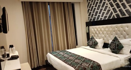 Lavish Inn Room Type - Deluxe Room