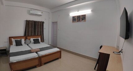 LOKTAK RESIDENCY Room Type - Twin bedroom