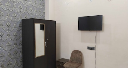 Hotel O A K Hotel Room Type - Classic