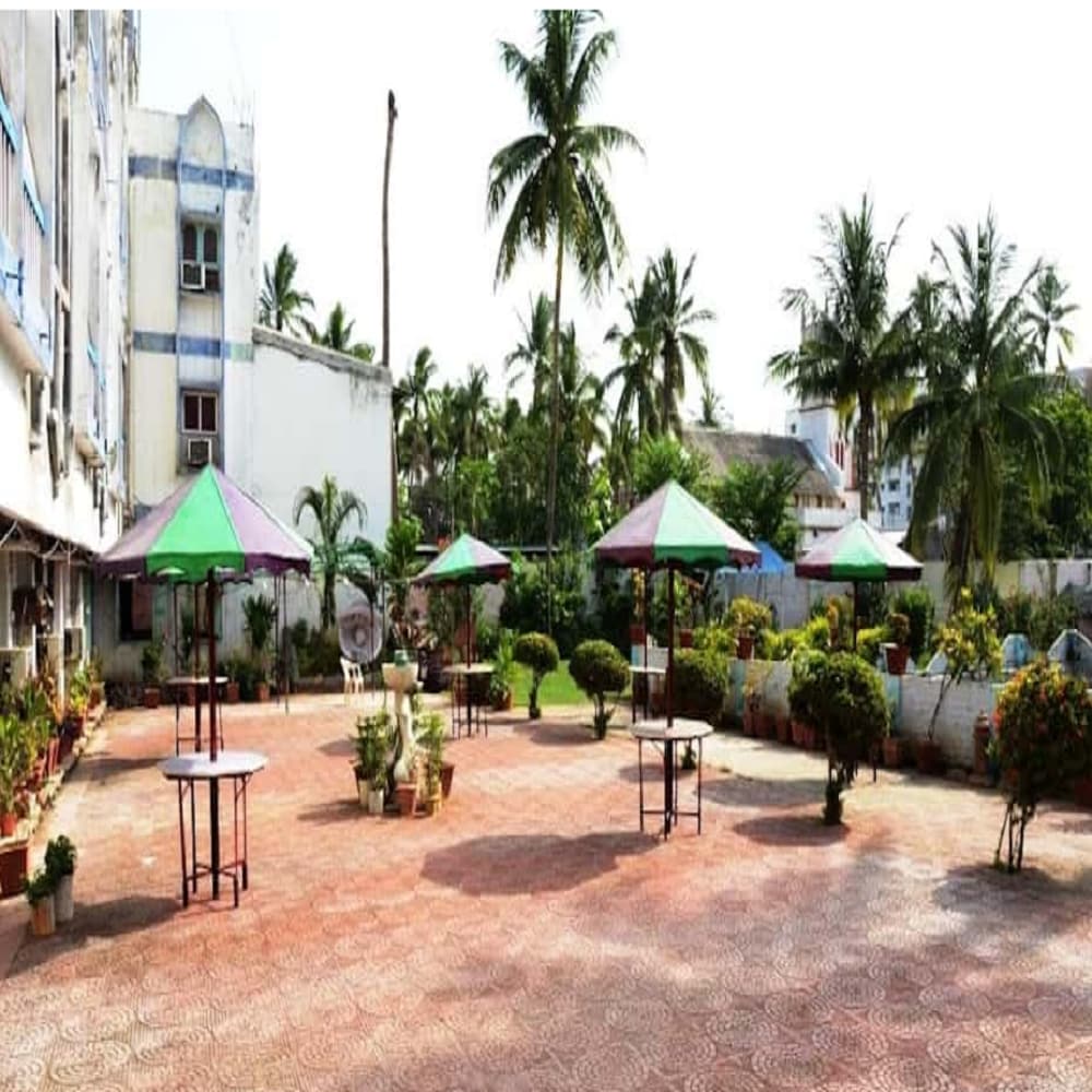 Hotel Moti - Tap to explore photos