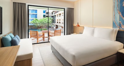 DoubleTree by Hilton Phuket Banthai Resort Room Type - King Premium Room with Balcony DoubleTree by Hilton Phuket Banthai Resort Room Type - King Premium Room with Balcony
