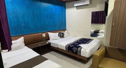 BKC MUMBAI RESIDENCY Room Type - Deluxe Triple Room