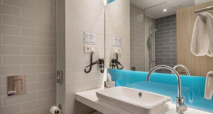 Holiday Inn Express Oberhausen Room Type - STANDARD ROOM
