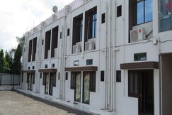 Dwarkesh Guest House