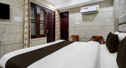 Hotel O MV Grand Guest House Room Type - Classic