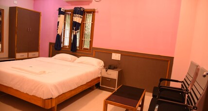 Aarthi Residency Room Type - Ac Double Room