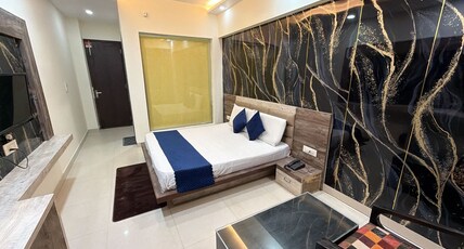 Hotel Nova Residency Room Type - Deluxe Room