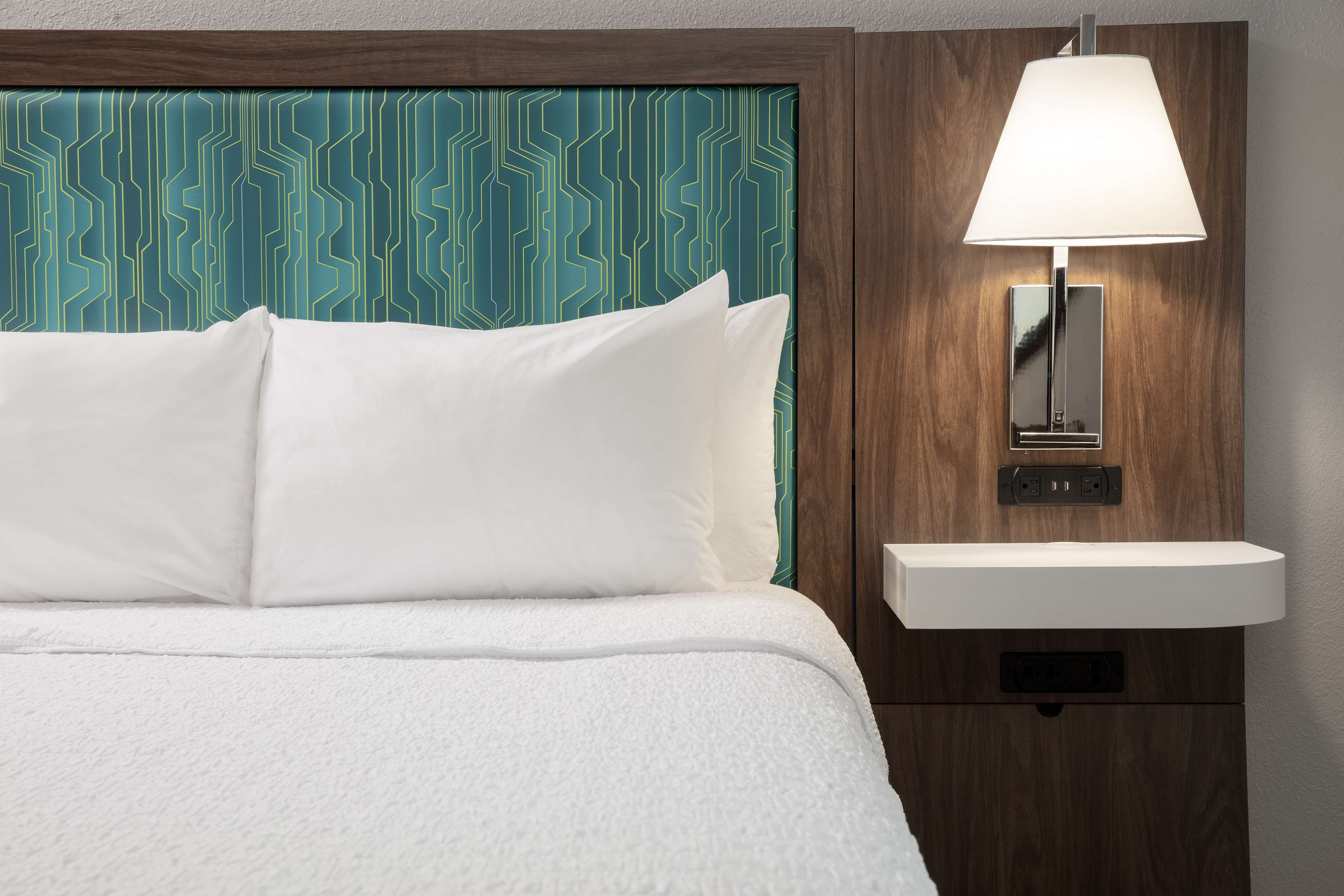 Hampton Inn by Hilton KINGSLAND - Tap to explore photos