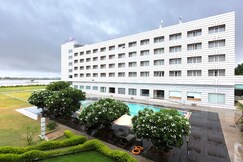 Hotel Naveen Lakeside