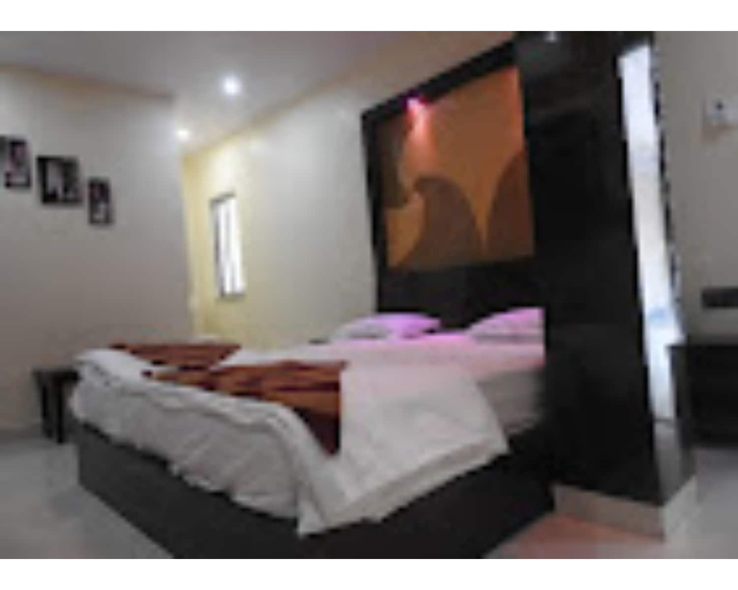 HOTEL RAGHUNATH - Tap to explore photos