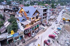 Monal Homestay Kullu