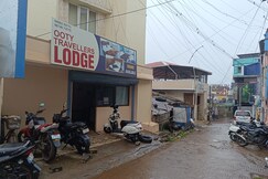 Rooms of Ooty Travelers Lodge 