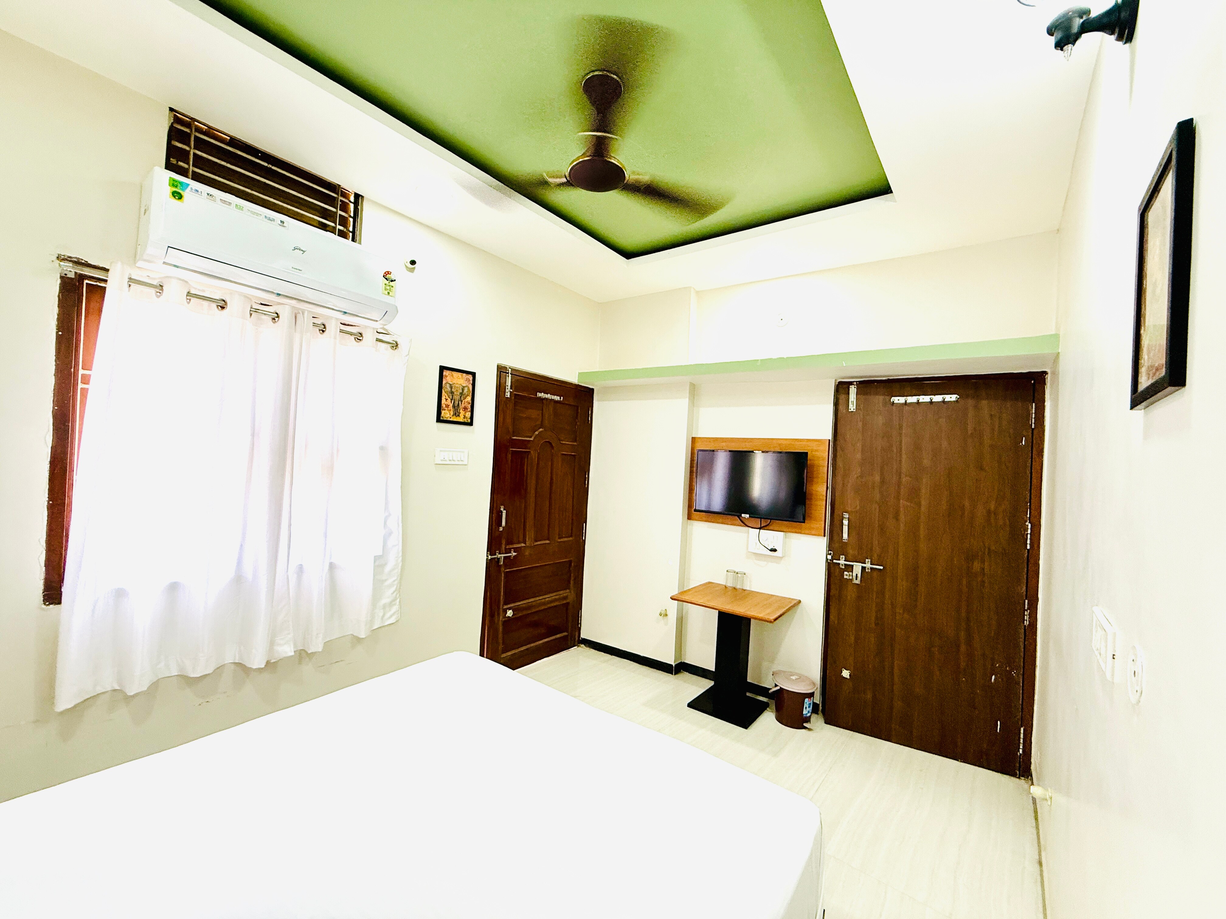 Vrinda's Home Stay - Tap to explore photos