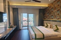 Hotel LivBox Dehradun