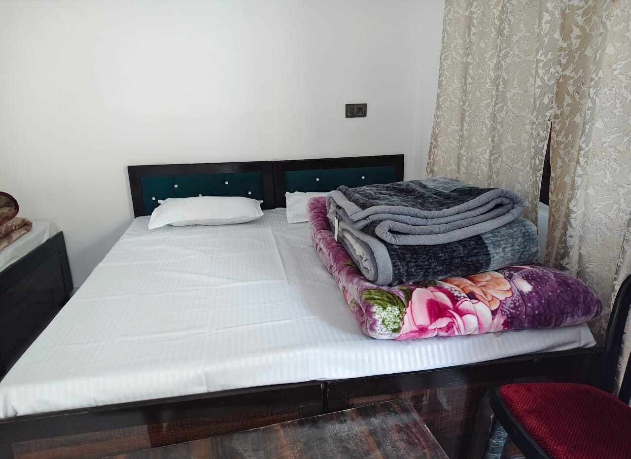 Hotel Shaaneshwar Mahadev & Restaurant - Tap to explore photos