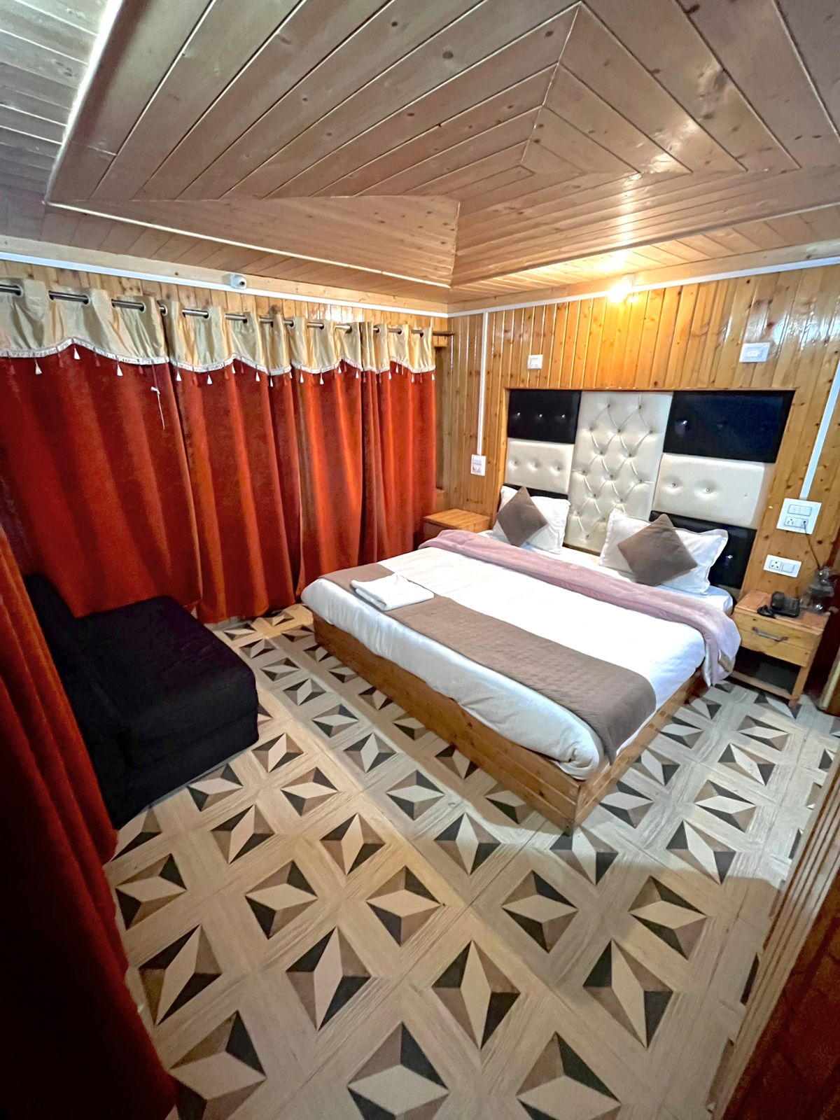 HOTEL SHESHNAG - Tap to explore photos