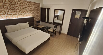 Hotel Vijay Sagar Room Type - Deluxe Non AC Room
