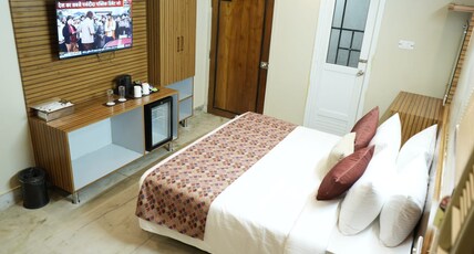 Sea Valley Beach Front Hotel Room Type - Deluxe Room With Balcony Sea View