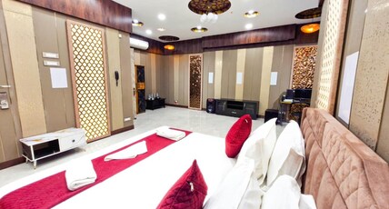 Le Majestic Business Class Hotel Room Type - Luxury Party Room ( 4k Projector ,5.1 Speaker) Le Majestic Business Class Hotel Room Type - Luxury Party Room ( 4k Projector ,5.1 Speaker)