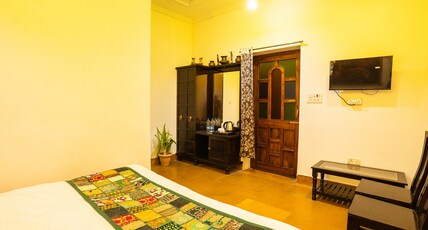 Hotel Tulsi Heritage Room Type - Deluxe Room