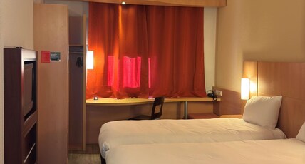 ibis Istres Trigance Room Type - Standard Room with 2 single beds