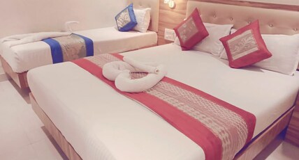 Hotel Ruby Room Type - Deluxe Triple AC Room