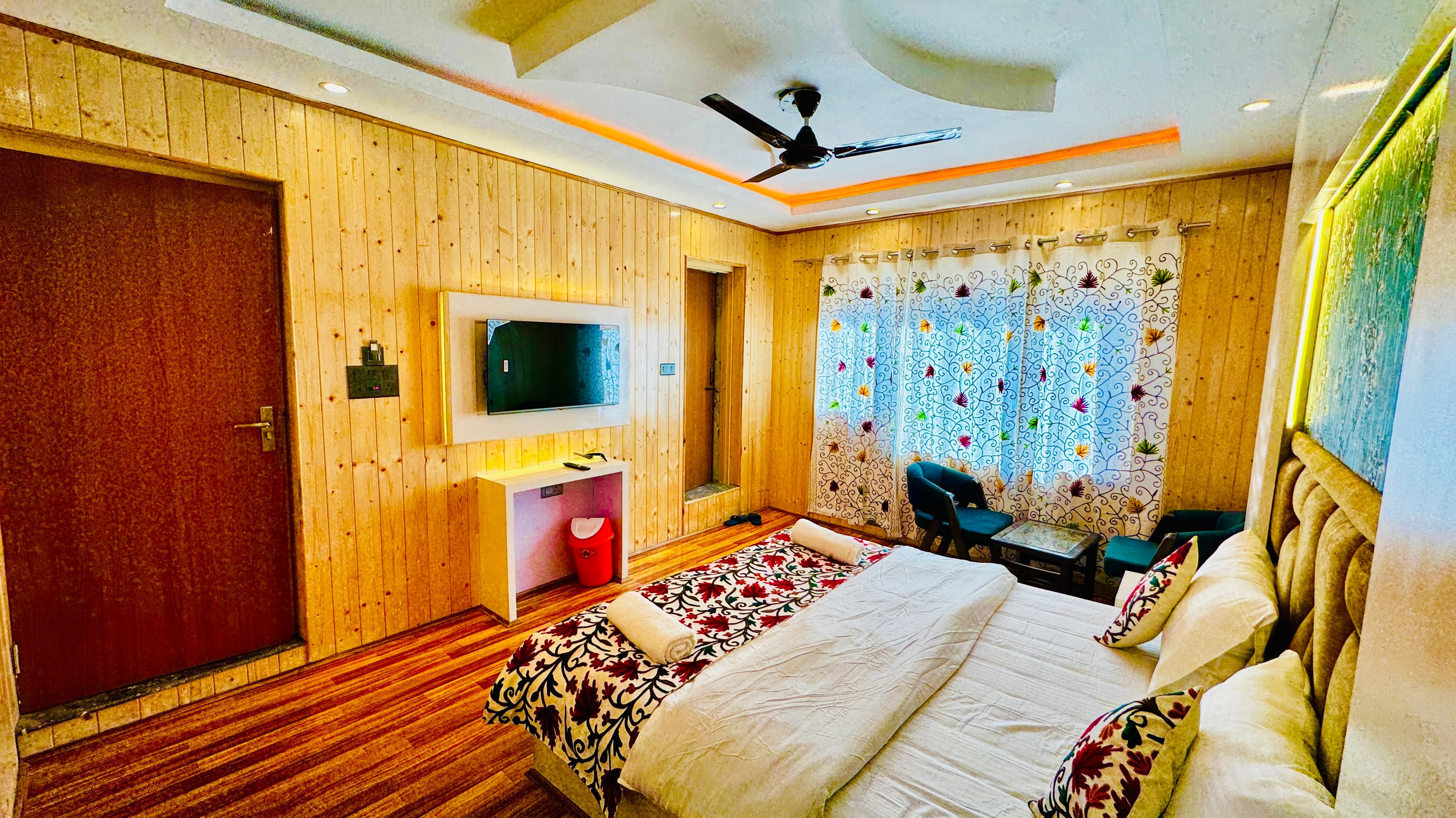 Sonamarg walk inn - Tap to explore photos