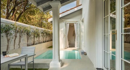MansionHaus Room Type - Junior Jacuzzi Suite