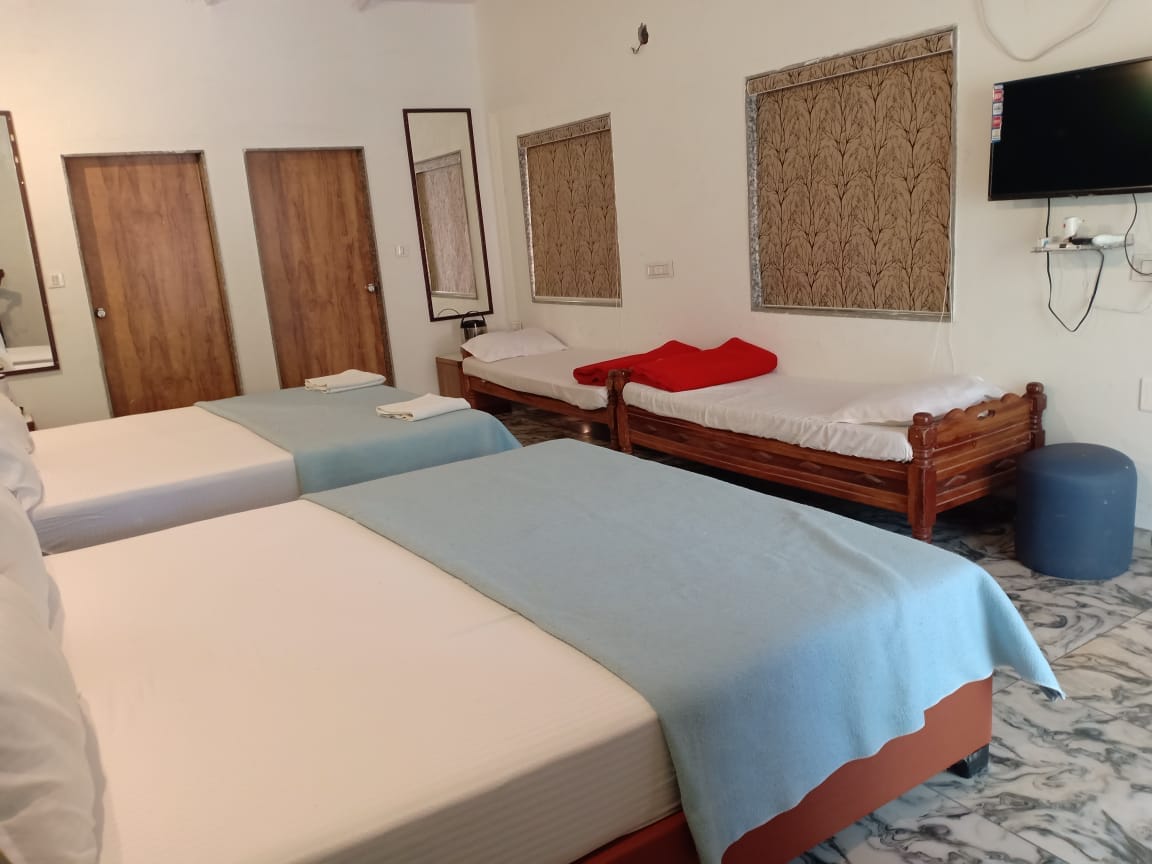 Gir Garjna - A Luxury Resort - Tap to explore photos