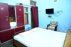 Sandhya Paying Guest House..