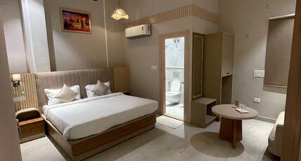 Qabila rooms and restro lounge Room Type - Superior Room