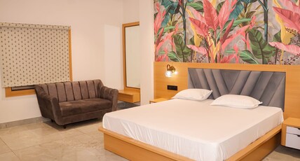 Hotel Moti Mauranipur Room Type - Super Deluxe Room