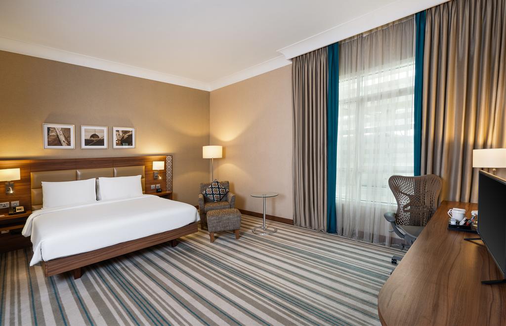 Hilton Garden Inn Dubai Jumeirah - Tap to explore photos
