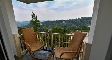 Chandys Windy Woods Room Type - Super Deluxe Room with Balcony