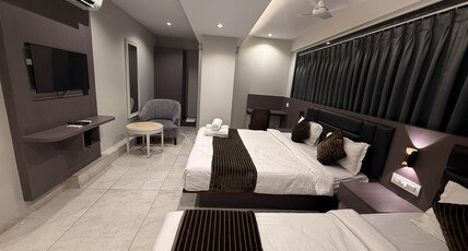kurla Suite Room Type - Deluxe Triple Room