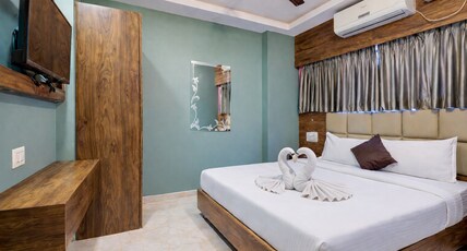 Diamond Palace Madiwala Room Type - Deluxe AC Room